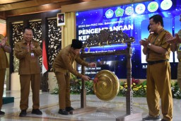 Bupati Subandi Harapkan Guru Tingkatkan Mutu Pendidikan