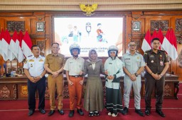 Wali Kota Mojokerto Ning Ita Ajak Pelajar Tertib Berlalu Lintas, Keselamatan Jadi Modal Masa Depan