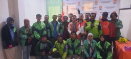 DPD PKS Gresik Santuni Puluhan Pengemudi Ojol, atas Peristiwa Ojol Jakarta