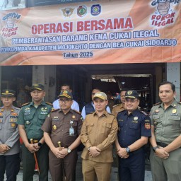 Gus Bupati Al Barra Pimpin Langsung Operasi Barang Kena Cukai, Sasar Toko Hingga Pedagang Pasar 