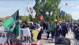 Demo Gabungan Mahasiswa Usir Bupati Bangkalan dan Menyampaikan Aspirasi Agar UU Perampasan Aset Disahkan