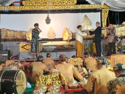 Pagelaran Wayang Kulit dan Ruwatan Puncak Bersih Desa Tuliskriyo Blitar