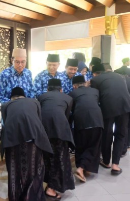 Hadiri Pelepasan Kontingen MTQ XXXI 2025, Ketua DPRD Sidoarjo Optimis Raih Juara Umum