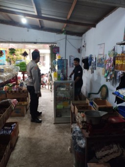 Pencurian di Bakung Blitar, Pelaku Gasak Tabung Gas dan Rokok