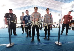 Kapolda Jatim Resmikan SPPG Yayasan Kemala Bhayangkari Gresik