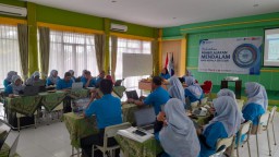 Pelatihan IN-2 Pembelajaran Mendalam Bagi Tenaga Pendidikan Sebagai Bentuk Penguatan Kualitas SDM Aparatur di Blitar