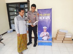 Satlantas Polres Bangkalan Gelar Program Polantas Menyapa,  Edukasi Layanan SIM, STNK, dan BPKB