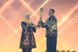 Gubernur Khofifah Komitmen Jatim Siapkan Pemimpin Sambut Indonesia Emas 2045
