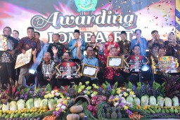 Pemkab Sidoarjo Beri Apresiasi dan Penghargaan Ketua RT Berhadiah Miliaran