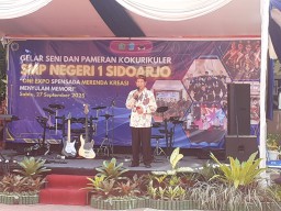 SMPN 1 Sidoarjo Rayakan HUT ke-73 