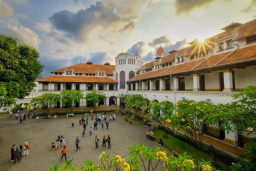 Lini Bisnis KAI Wisata Dipadati Pelanggan Setia Hingga Akhir Tahun 2025