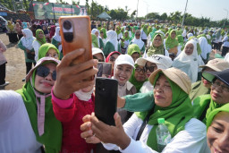 Semarak Peringati Hari Ibu 2025, Ning Ita : Momen Refleksi dan Peran Strategis Ibu Dalam Kehidupan