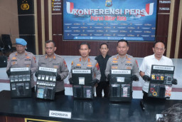 Gulung Pengedar Narkoba, Polres Blitar Kota Sita 13,3 gram Sabu dan 1.258 Pil Doble L