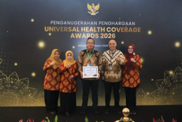 Kabupaten Gresik Raih Penghargaan Madya UHC Awards 2026