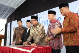 Peresmian Gedung Aimmah El-Haq, Bupati Warsubi : Peran Pesantren Membangun Peradaban