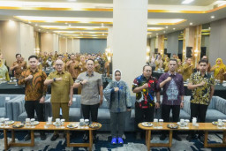 Pemkot Mojokerto Lakukan Asistensi dan Reviu LPPD 2025, Ning Ita Tekankan Perbaikan Kinerja