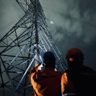 Cuaca Ekstrem Ganggu Transmisi Jawa-Bali, PLN Pastikan Sistem Normal Tak Ada Pemadaman