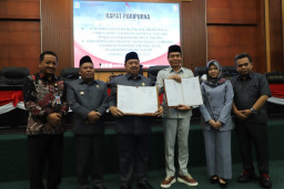 Sah, Bupati Jombang dan DPRD Sepakati Raperda Desa Sadar Hukum Jadi Perda