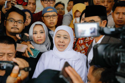 Bersaksi di Pengadilan Tipikor Sidoarjo Terkait Dana Hibah Pokmas, Khofifah : Saya Tegaskan Tuduhan Itu Tidak Benar