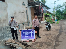 Polres Bondowoso Maksimalkan Pengaturan Lalu Lintas Pasca Putusnya Jembatan Sukowiryo