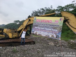 Satreskrim Polres Blitar Larang Aktifitas Tambang Tanpa Ijin, Ini Sanksinya