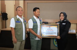 BNPB Serahkan Bantuan Kegawatdaruratan Kepada Pemkab Mojokerto