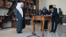 Diakhir Masa Jabatannya, Bupati Anna Lantik 12 Pejabat