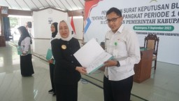 Ratusan PNS Pemkab Bojonegoro Naik Pangkat, Bupati Anna Berharap Tingkatkan Kinerja