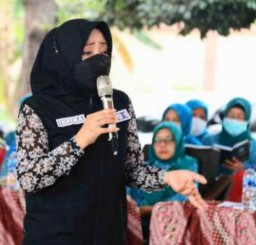 Tekan Angka Stunting, Bupati Ikfina Beri Pembekalan Kader PKK Desa