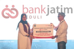 Bank Jatim Salurkan Bantuan CSR Kepada Pemkab Banyuwangi