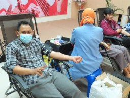 HUT RI ke 77, CSR Pegadaian Kanwil XII Surabaya Gelar Donor Darah