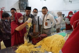 Bupati Sidoarjo Lepas Ekspor Hasil Olahan UMKM ke Mancanegara