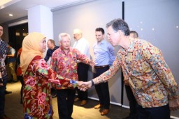 Bertemu Richard Graham, Gubernur Khofifah Bahas Kerjasama Potensi Jatim