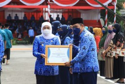 HUT Ke 51 Korpri, Gubernur Khofifah Minta ASN Perkuat Karakter Berakhlak dan Tingkatkan Inovasi Pelayanan