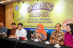 Ketua Umum IKA Unair Khofifah Indar Parawansa Ajak IKA Unair DKI Jakarta Beri Kontribusi Strategis Songsong Indonesia Emas 2045