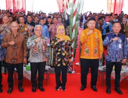 Gubernur Khofifah Buka Kick Off Pelatihan Berbasis Kompetensi