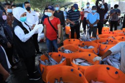 Produksi Perikanan Tangkap dan Ekspor Perikanan Jatim Tertinggi se Indonesia, Gubernur Khofifah Optimis Peningkatan Kemandirian Pangan Tercapai