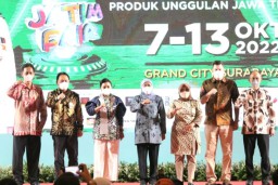 Gubernur Khofifah Buka Pameran Jatim Fair 2022, Harapkan Pelaku UMKM Bangkit