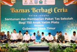Gubernur Khofifah Berbagi Ceria Bersama 750 Anak Yatim di Kota Malang