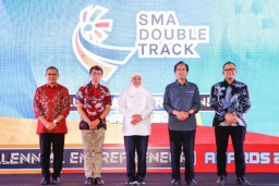 Gubernur Khofifah Luncurkan Program Digital Skill Untuk SMA Double Track Jatim