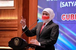 Ratusan ASN Jatim Terharu Saat Terima Anugerah Satyalancana Karya Satya 2022