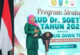 Gubernur Khofifah Ajak Masyarakat Tak Lagi Berobat ke Luar Negeri Cukup di Jatim Saja