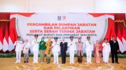 Lantik 6 Pj Bupati, Gubernur Khofifah Pesankan Pentingnya Menjaga Pembangunan Berkelanjutan