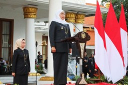 Lantik 505 Pejabat Administrator dan Pengawas, Gubernur Khofifah Tekankan Core Values ASN BerAKHLAK dan Berintegritas