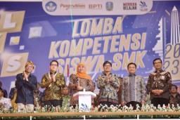 Gubernur Khofifah Sebut LKS Nasional Ajang Lahirkan Siswa Unggul dan Kompeten di Bidang Vokasi