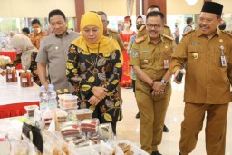 Gubernur Khofifah Jadikan Kalteng Tujuan Misi Dagang, Perdagangan Jatim - Kalteng Tahun 2021 Tembus Rp 5,53 Triliun