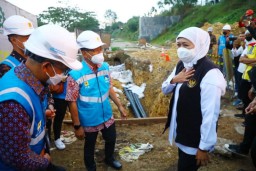 Saluran Kabel Tegangan Tinggi 150 KV di Suramadu Selesai, Gubernur Khofifah: Pasokan Listrik Madura Sudah Normal Lagi