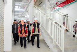 Pembangunan Pasar Induk Batu Capai 93 Persen Gubernur Khofifah : Jadi Pasar 'One Stop Service' yang Nyaman Bagi Wisatawan