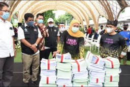 Mantap, PTSL Jatim Tahun 2022 Capai 100 Persen, Gubernur Khofifah Apresiasi Komitmen dan Kerja Keras BPN