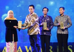 SMA Awards Jatim 2023, Gubernur Khofifah : Jadi Ajang Siapkan Generasi Emas Menuju Indonesia Emas 2045